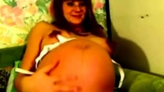 amateur preggo girl in webcam