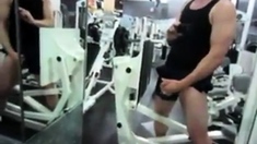 Masturbandose En El Gym