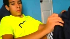 Latino Twink Shows Off When Jerking