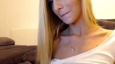 Blonde babe scarlet solo webcam