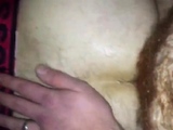 Un ours mature baise une plus jeune sans capote