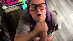 Nerdy Amateur Teen Sucks Big Cock