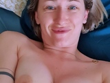 Amateur babes are good at masturbating as well