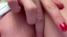 Amateur hottie solo masturbation
