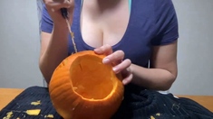 Amateur Webcam Chick Masturbates On Webcam More at