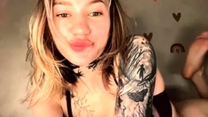 Amateur Webcam Teen Masturbates And Teases