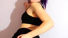Solo booty assed babe ass toying masturbation in hi def